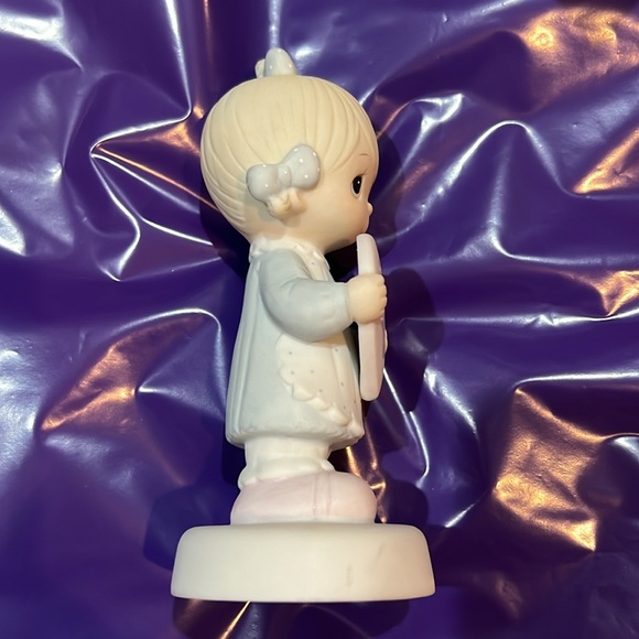 Precious Moments God is Love, Dear Valentine Figurine - Picture 5 of 6
